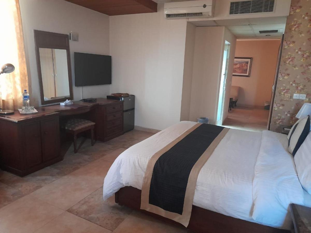 Shalimar Tower Hotel لاهور المظهر الخارجي الصورة