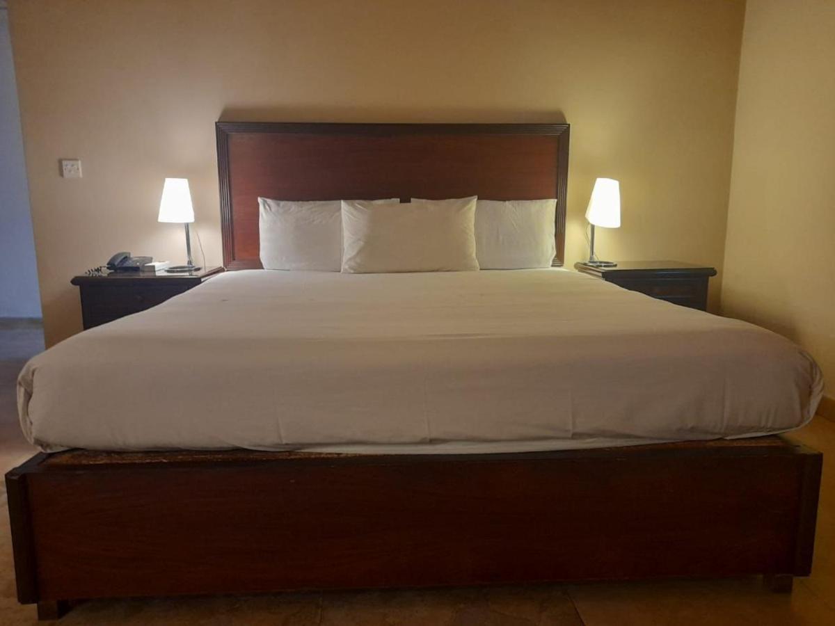Shalimar Tower Hotel لاهور المظهر الخارجي الصورة