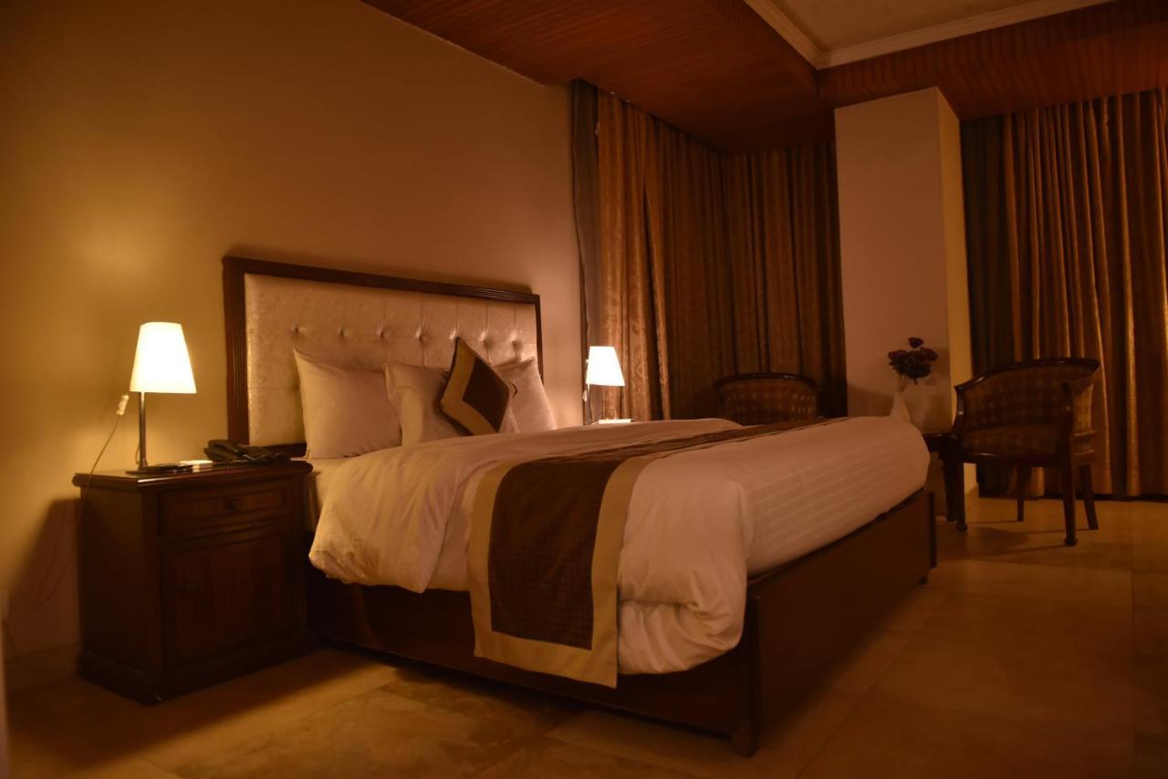 Shalimar Tower Hotel لاهور المظهر الخارجي الصورة