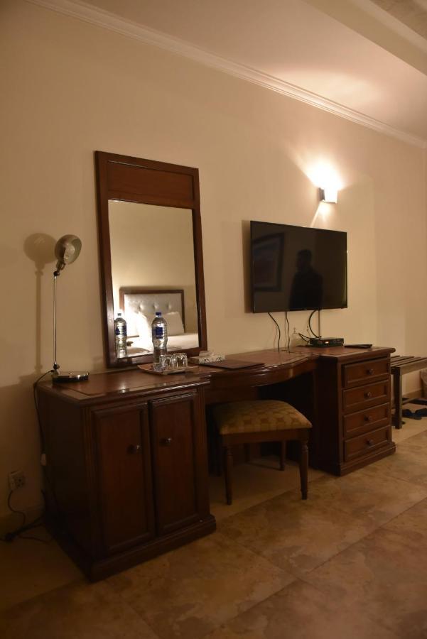 Shalimar Tower Hotel لاهور المظهر الخارجي الصورة